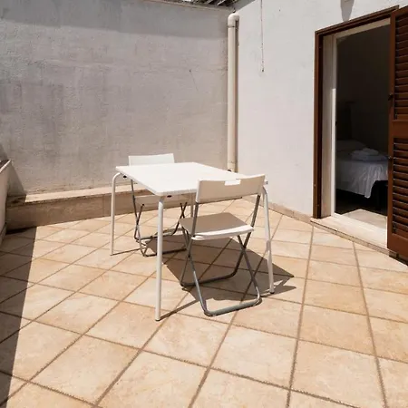 Terrazzino Seme By Typney Ostuni